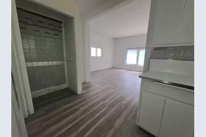 3326 S Lenox St, Milwaukee, WI 53207 - Photo 13