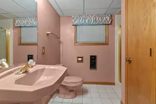 W5300 Briarwood Rd, Sugar Creek, WI 53121 - Photo 17