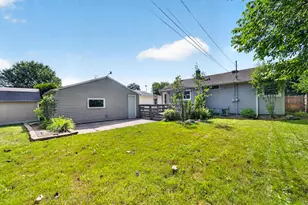 2542 Pinehurst Ave, Racine, WI 53403 - Photo 27