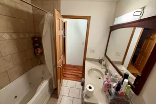 5270 S 26th St, Milwaukee, WI 53221 - Photo 9