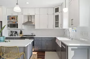 2110 S Aldrich St, Milwaukee, WI 53207 - Photo 9
