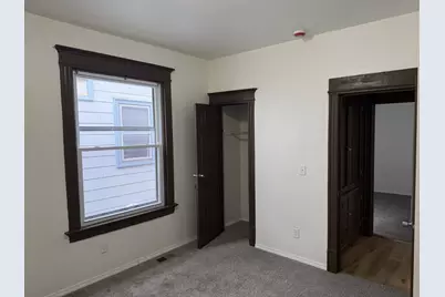 2226 S 30th St, Milwaukee, WI 53215 - Photo 9