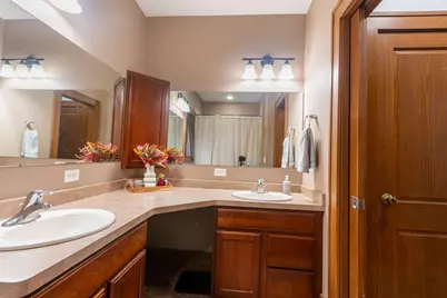 359  Prospect Ave, Hartland, WI 53029 - Photo 9