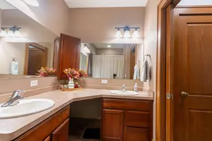 359 Prospect Ave, Hartland, WI 53029 - Photo 9
