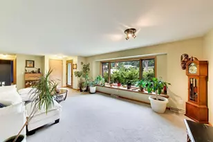 N3246 Robin Rd, Geneva, WI 53147 - Photo 5