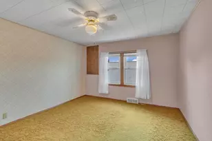 2410 S 10th St, Sheboygan, WI 53081 - Photo 23