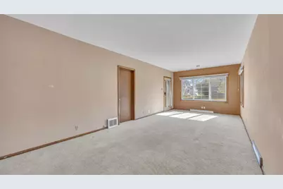 2410 S 10th St, Sheboygan, WI 53081 - Photo 5