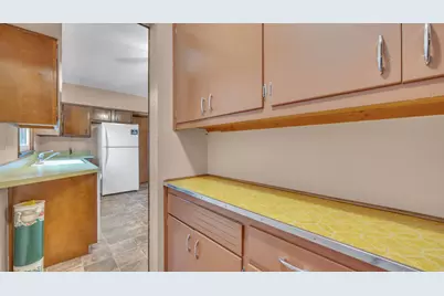2410 S 10th St, Sheboygan, WI 53081 - Photo 15
