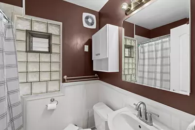 2234 S 72nd St, West Allis, WI 53219 - Photo 13