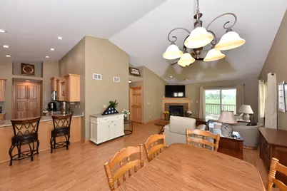 615  NE Shna Bek Trl #9, Kewaskum, WI 53040 - Photo 5