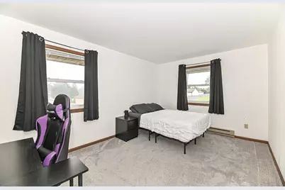 6640  Mariner Dr #202, Racine, WI 53406 - Photo 9