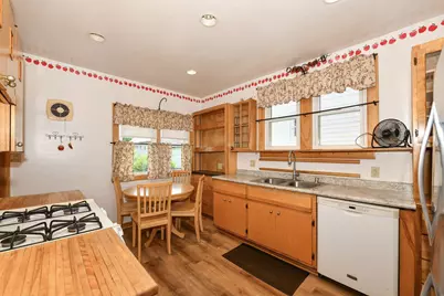 2874 N 59th St, Milwaukee, WI 53210 - Photo 11