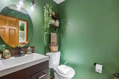 114  Gordon Ct, Mukwonago, WI 53149 - Photo 17