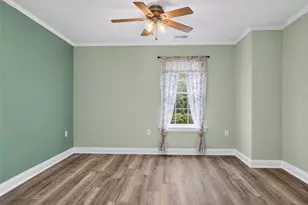 1045 Bedford Ct, Racine, WI 53406 - Photo 19