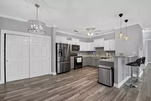 1045 Bedford Ct, Racine, WI 53406 - Photo 11