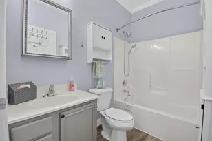 1045 Bedford Ct, Racine, WI 53406 - Photo 21
