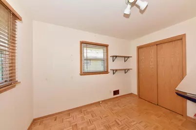 5124 N 68th St, Milwaukee, WI 53218 - Photo 9