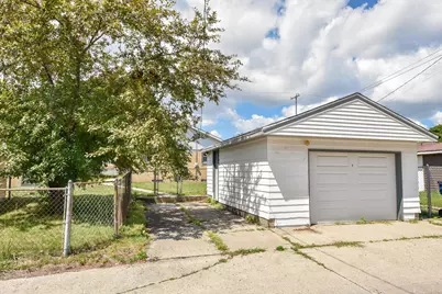 5124 N 68th St, Milwaukee, WI 53218 - Photo 25