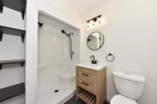 4460 Glenway St, Wauwatosa, WI 53225 - Photo 19