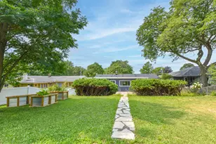 4460 Glenway St, Wauwatosa, WI 53225 - Photo 37