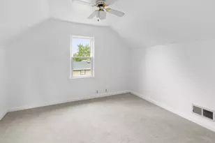 10110 S Shepard Ave, Oak Creek, WI 53154 - Photo 21