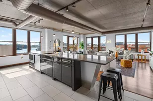 102 N Water St, Milwaukee, WI 53202 - Photo 11