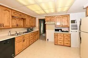 563 Kreusers Ridge St, Richfield, WI 53017 - Photo 7