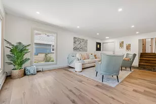 9821 W Grantosa Dr, Wauwatosa, WI 53222 - Photo 5