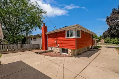 9821 W Grantosa Dr, Wauwatosa, WI 53222 - Photo 29