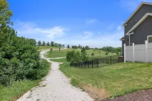 7942 Williamsburg Ct, Bristol, WI 53104 - Photo 25