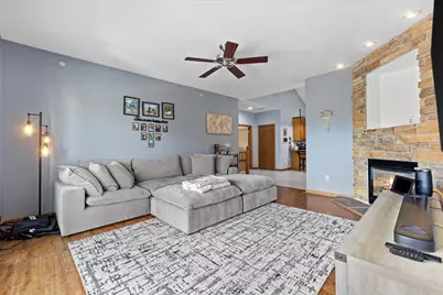7942  Williamsburg Ct #201, Bristol, WI 53104 - Photo 5