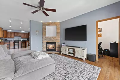 7942  Williamsburg Ct #201, Bristol, WI 53104 - Photo 3
