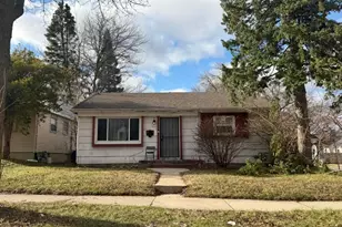 5733 W Custer Ave, Milwaukee, WI 53218 - Photo 1