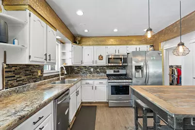 1409 W Wanda Ave, Milwaukee, WI 53221 - Photo 5