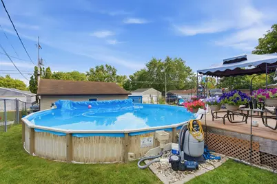 7849 W Herbert Ave, Milwaukee, WI 53218 - Photo 27