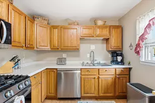 7849 W Herbert Ave, Milwaukee, WI 53218 - Photo 9