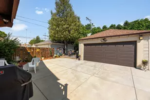 1620 E Olive St, Shorewood, WI 53211 - Photo 49