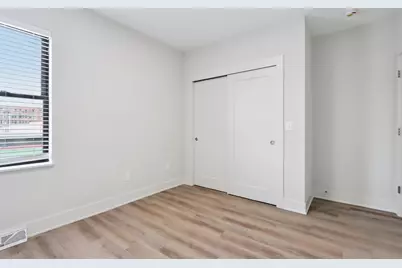 2212 N Cambridge Ave #2214, Milwaukee, WI 53202 - Photo 31