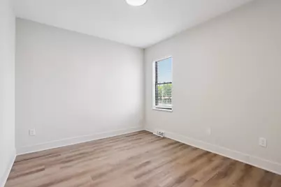 2212 N Cambridge Ave #2214, Milwaukee, WI 53202 - Photo 29