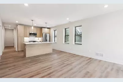 2212 N Cambridge Ave #2214, Milwaukee, WI 53202 - Photo 3