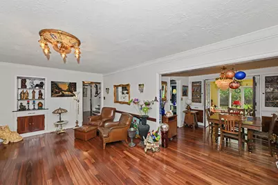 5223 W Hayes Ave, West Allis, WI 53219 - Photo 7