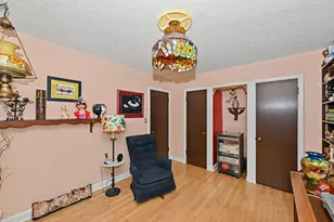 5223 W Hayes Ave, West Allis, WI 53219 - Photo 21