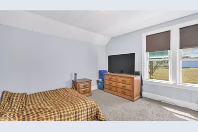 1433 S 11th St, Sheboygan, WI 53081 - Photo 13