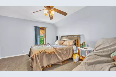 1433 S 11th St, Sheboygan, WI 53081 - Photo 11