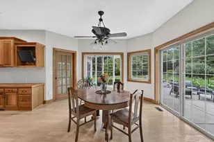 W162N7406 Tamarack Trail, Menomonee Falls, WI 53051 - Photo 35