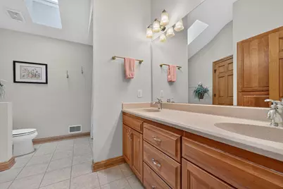 W162N7406  Tamarack Trl, Menomonee Falls, WI 53051 - Photo 25