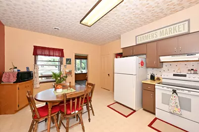 1513  Cherry St, South Milwaukee, WI 53172 - Photo 13