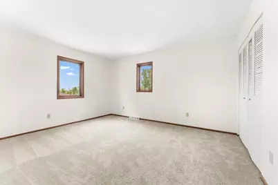 272  Karen Ct, Hartford, WI 53027 - Photo 11
