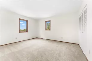 272 Karen Ct, Hartford, WI 53027 - Photo 11