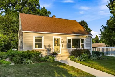 148  Tower Dr, Port Washington, WI 53074 - Photo 1